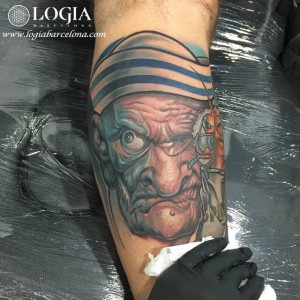 Tatuaje brazo Popeye - Logia Barcelona Pia Vegas 